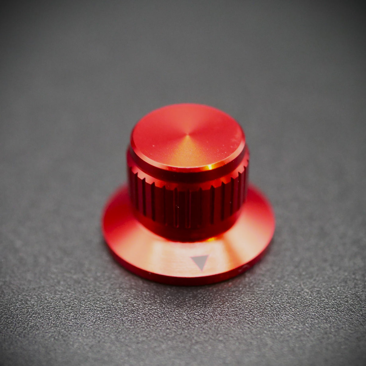 電美ノブ カスタムT18アルミ製ノブ （赤・ラージ） – 電氣美術研究會